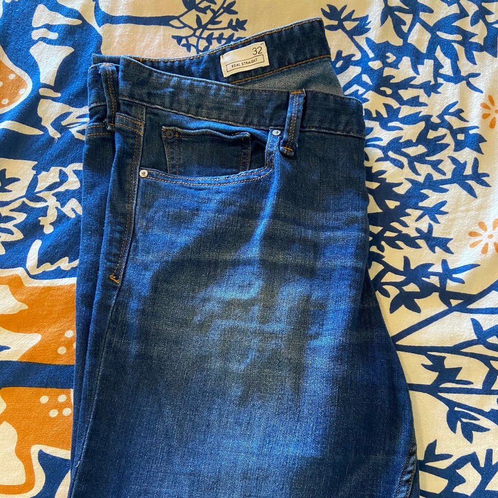 Gap Real Straight Jeans 32
